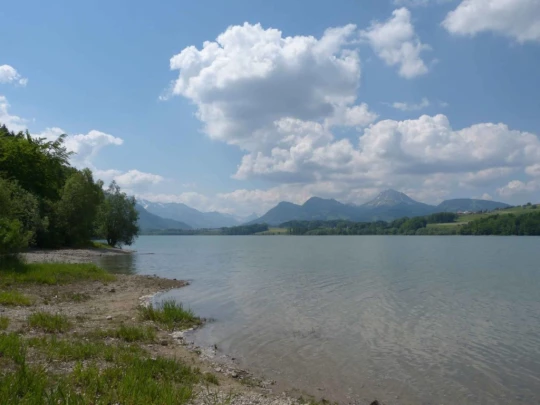 Corbières bord du lac de Gruyères Botterens Broc-Fabrique