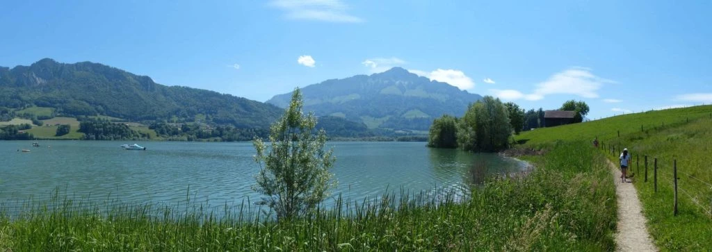 Corbières Les Planches chemin du lac de Gruyère Broc bois de Bouleyres Bulle