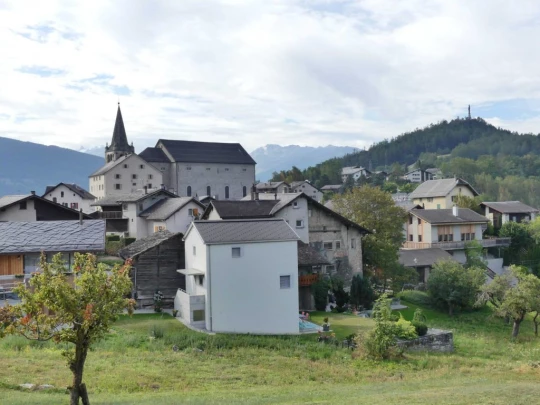 lens-christ-roi-corin-sierre-100