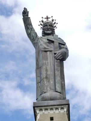 lens-christ-roi-corin-sierre-147