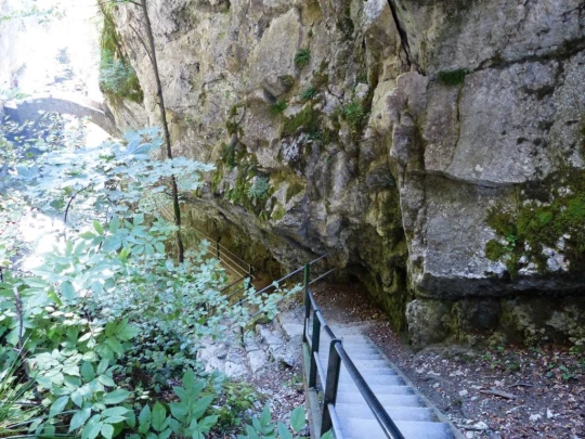 Noiraigue, gorges de l'Areuse, Champ-du-Moulin, restaurant de la Truite, Boudry
