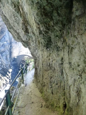 Noiraigue, gorges de l'Areuse, Champ-du-Moulin, restaurant de la Truite, Boudry