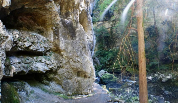 Noiraigue, gorges de l'Areuse, Champ-du-Moulin, restaurant de la Truite, Boudry