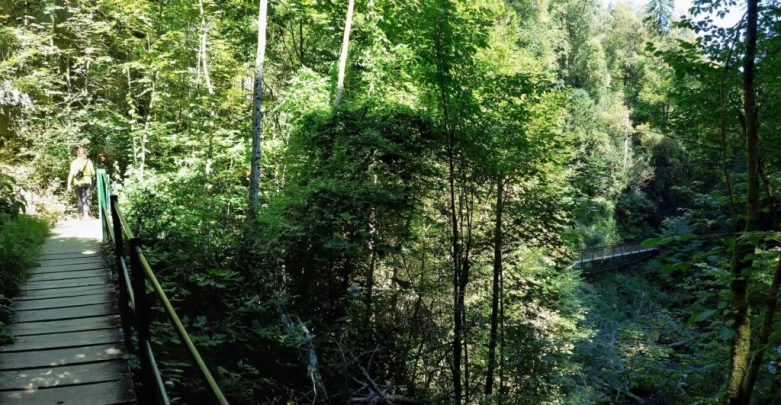 Noiraigue, gorges de l'Areuse, Champ-du-Moulin, restaurant de la Truite, Boudry