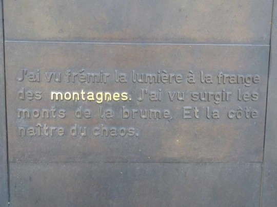 Sion Valais château de Valère château de Tourbillon chapelle de Tous-les-Saints