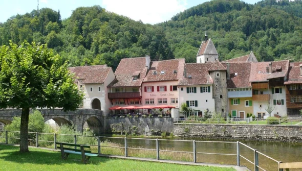 Soubey Tariche Saint-Ursanne le long du Doubs