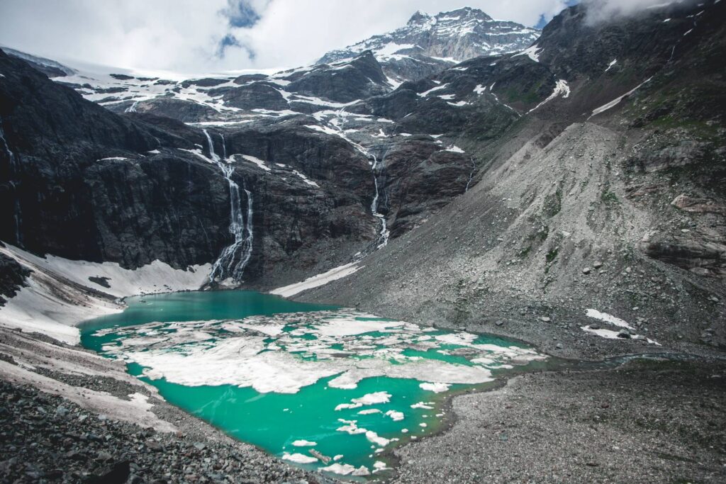 Sauvage et grandiose le Lagh da Caralin116