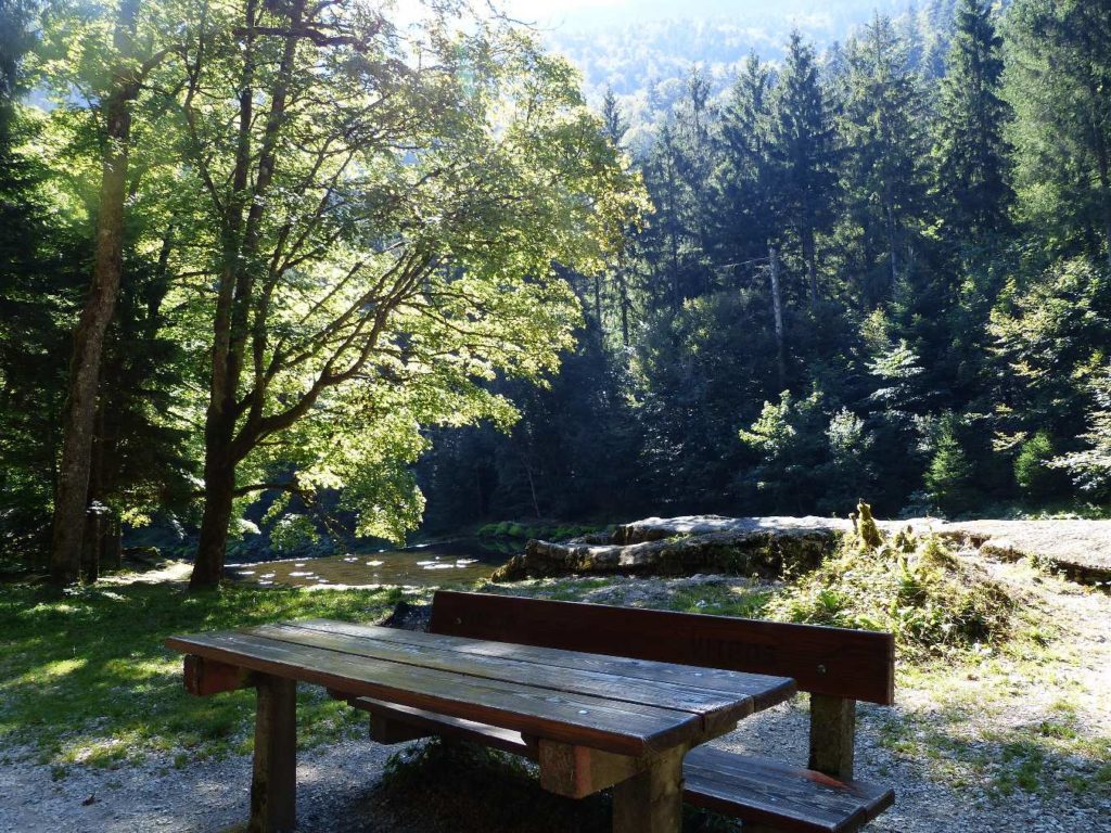 Noiraigue, gorges de l'Areuse, Champ-du-Moulin, restaurant de la Truite, Boudry