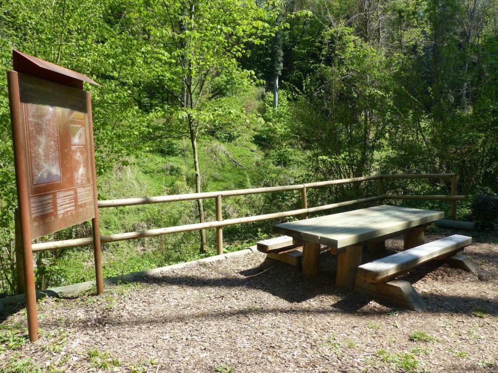 banc-425