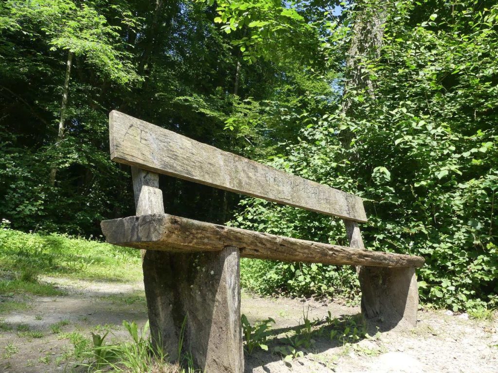 banc-595
