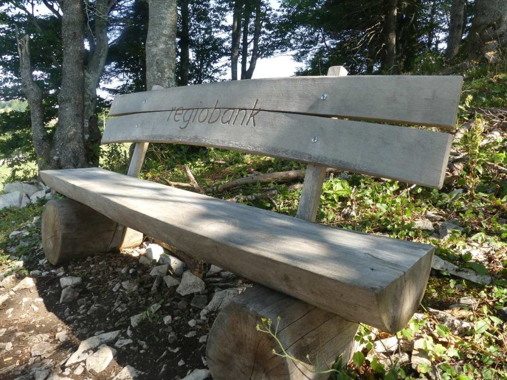 banc-704